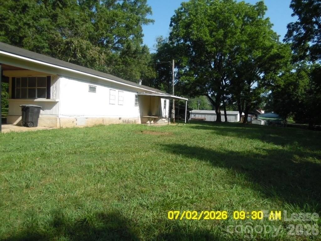 215 Rustic Rd - Photo 3 of 16