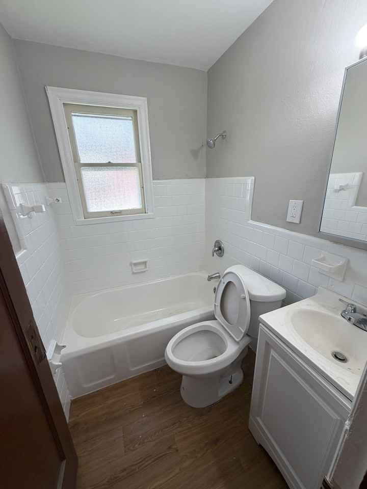 5324 Fletcher St #1 - Photo 7 of 10
