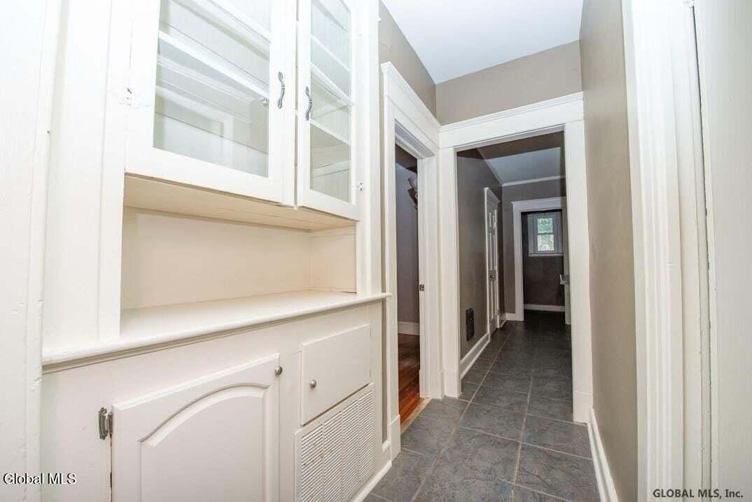 1144 Glenwood Blvd #1 - Photo 4 of 5