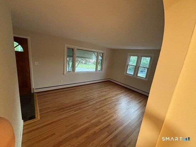 35 Pine St - Photo 3 of 9