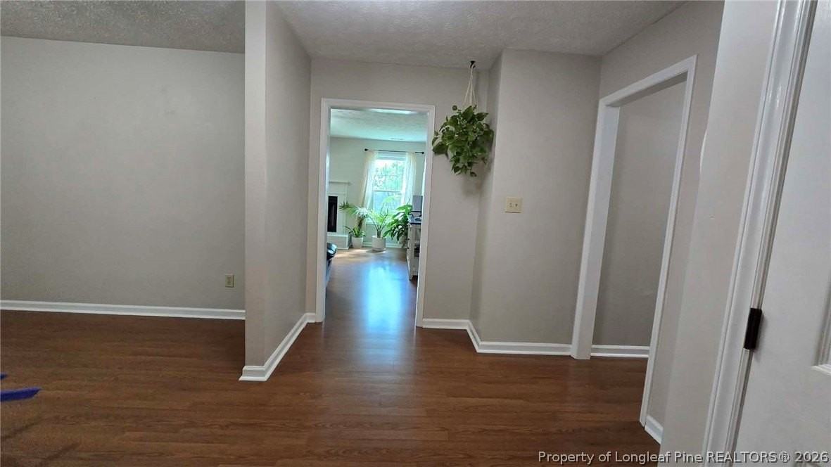700 Rim Rd - Photo 7 of 38