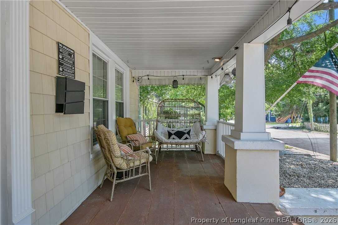 1208 Goodview Ave - Photo 3 of 42