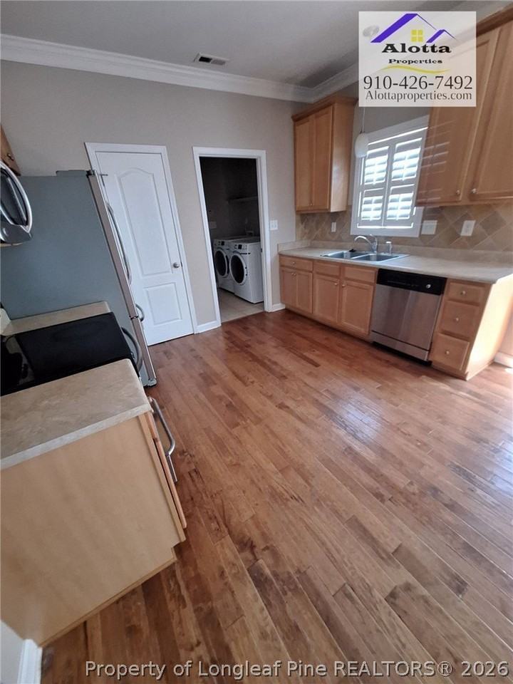 170 Blacksmith Ln - Photo 3 of 14