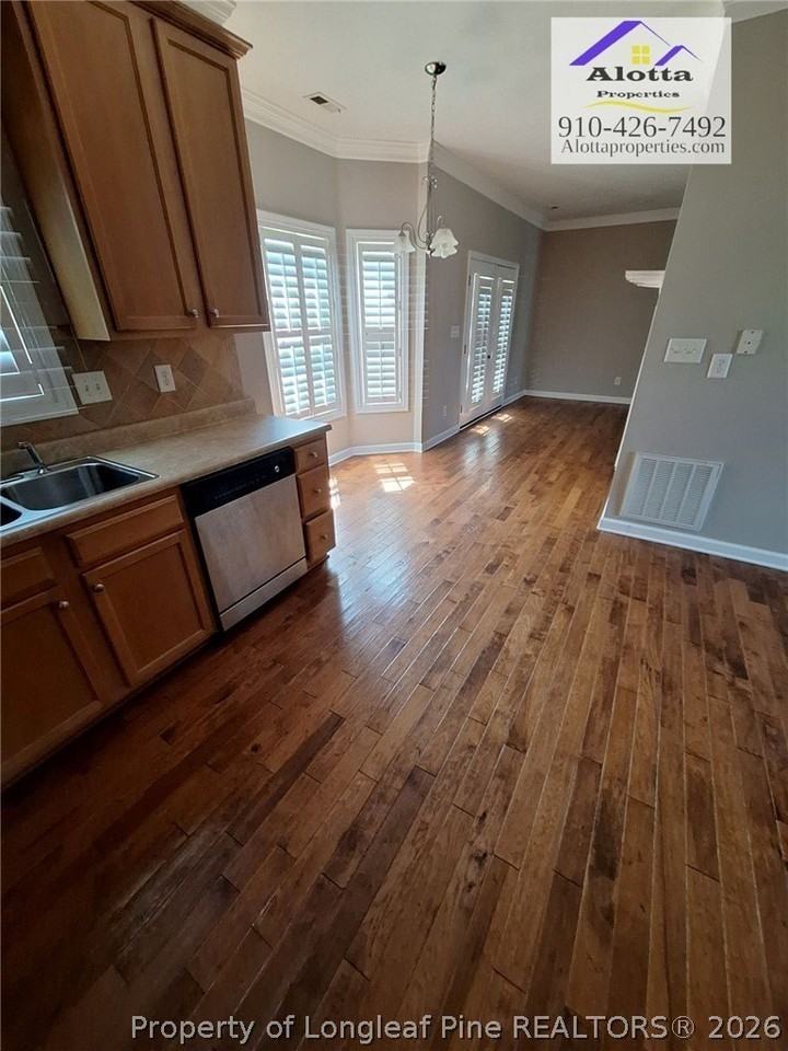 170 Blacksmith Ln - Photo 4 of 14
