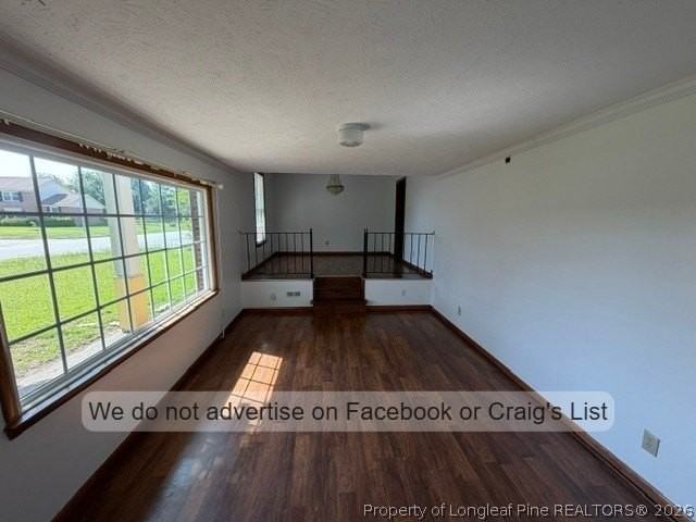7796 Adrian Dr - Photo 3 of 15
