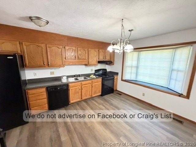 7796 Adrian Dr - Photo 5 of 15
