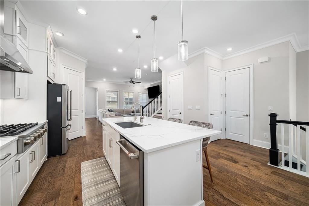 896 Mayfield Rd - Photo 6 of 50