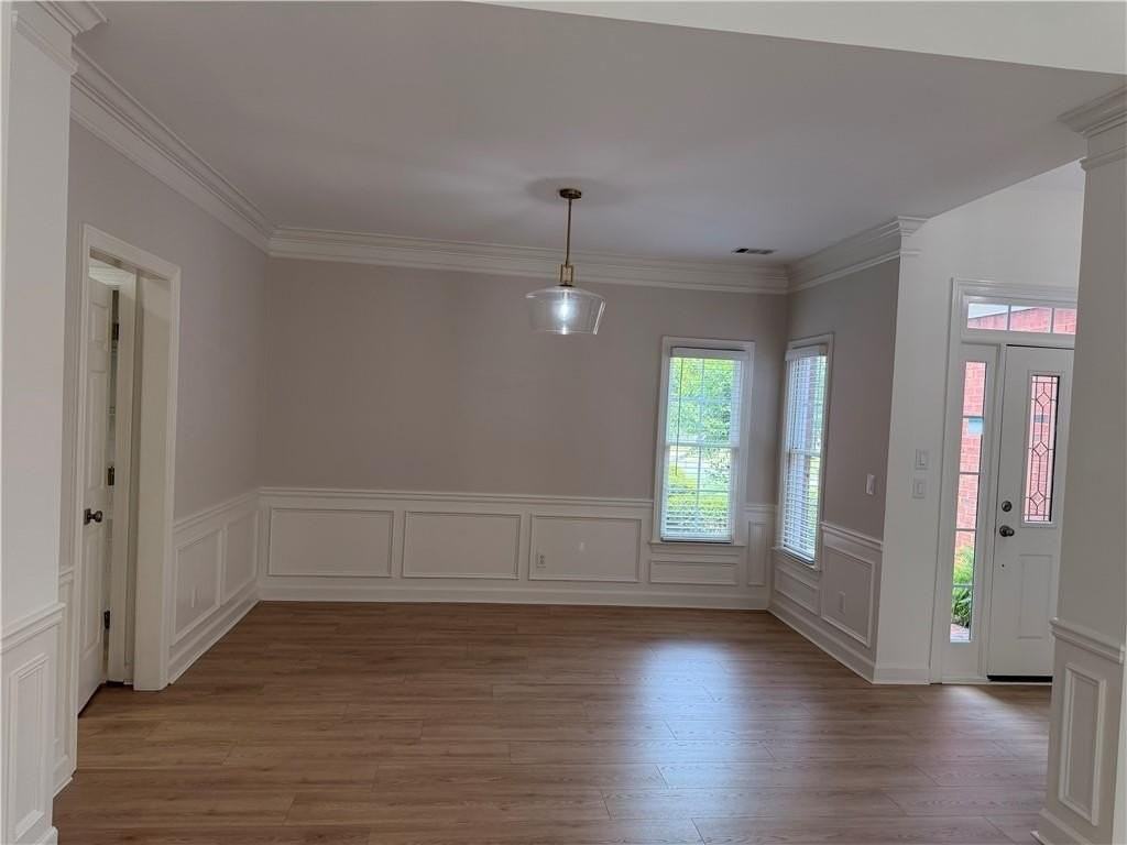 325 North Ct - Photo 2 of 22