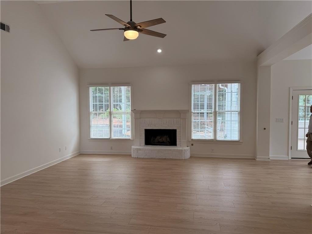325 North Ct - Photo 4 of 22