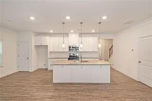 124 Bryon Ln - Photo 3 of 6