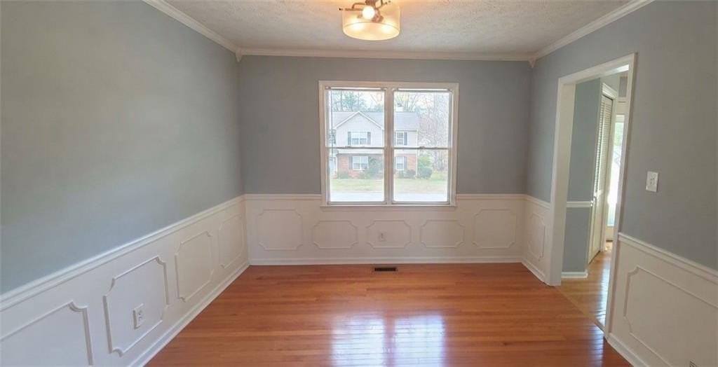 736 Jamie Way Ne - Photo 5 of 24