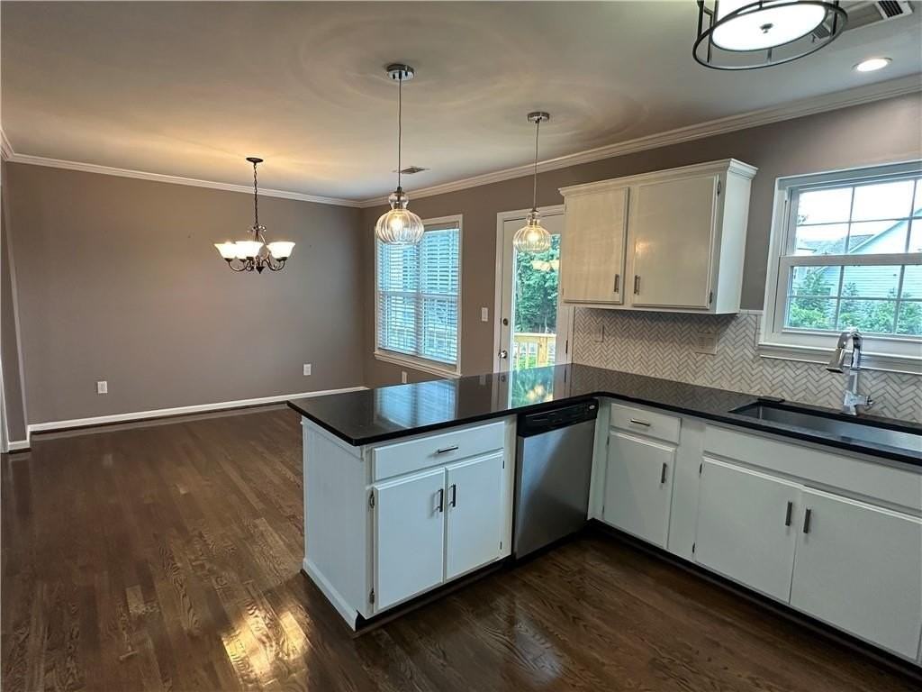 5292 Afton Way Se - Photo 3 of 11