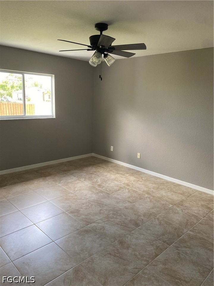 1732 Sw 31st Ln - Photo 4 of 23