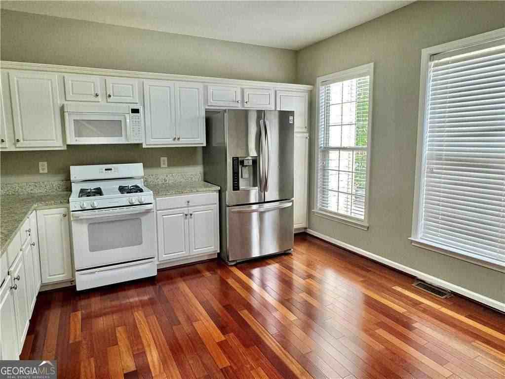 3389 Lathenview Ct - Photo 7 of 23