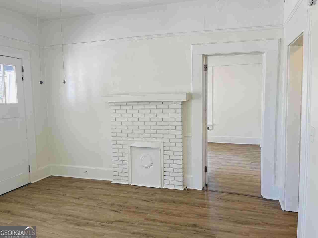 410 Alford St - Photo 5 of 23