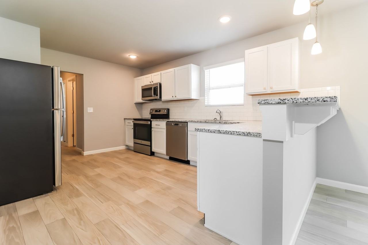 2142 Farm Valley Rd - Photo 5 of 31