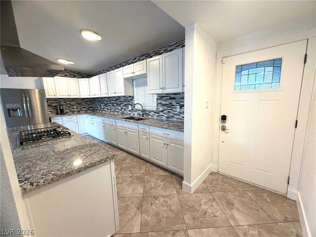 700 N 22nd St - Photo 6 of 32