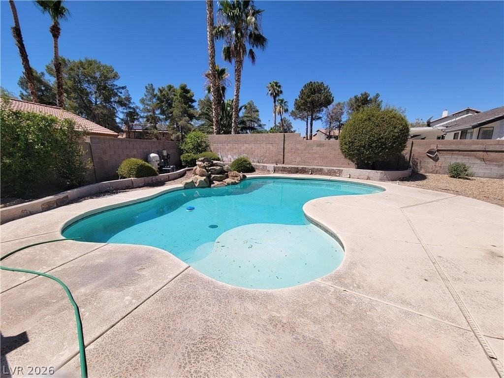 3319 Palmdesert Way #0 - Photo 2 of 37