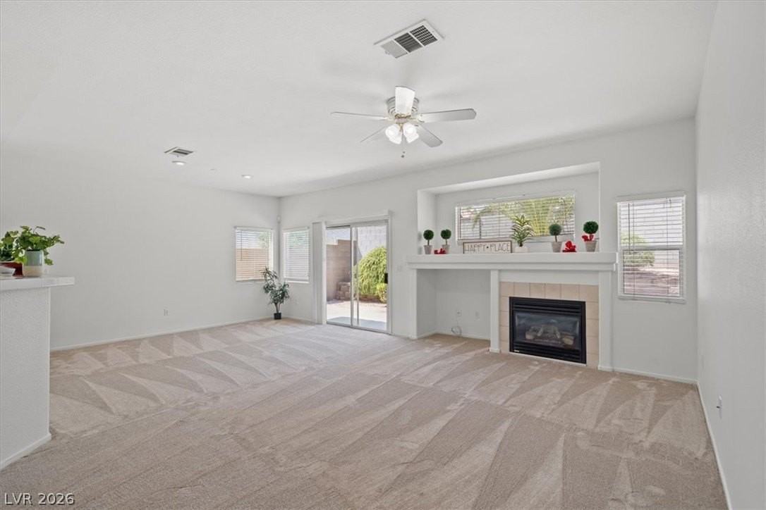 3213 Carbondale St - Photo 6 of 26