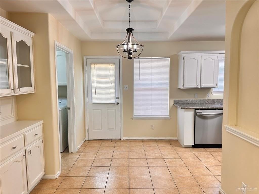 1913 W Western Dr #2 - Photo 4 of 12