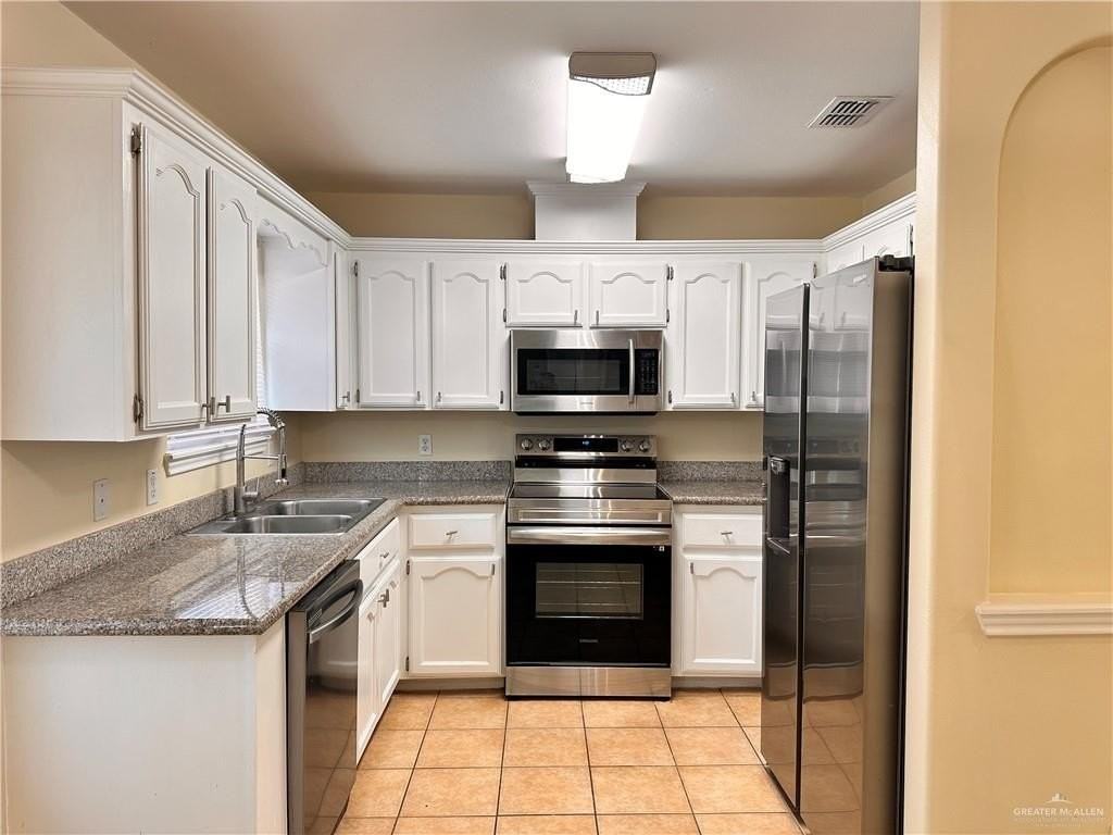 1913 W Western Dr #2 - Photo 5 of 12