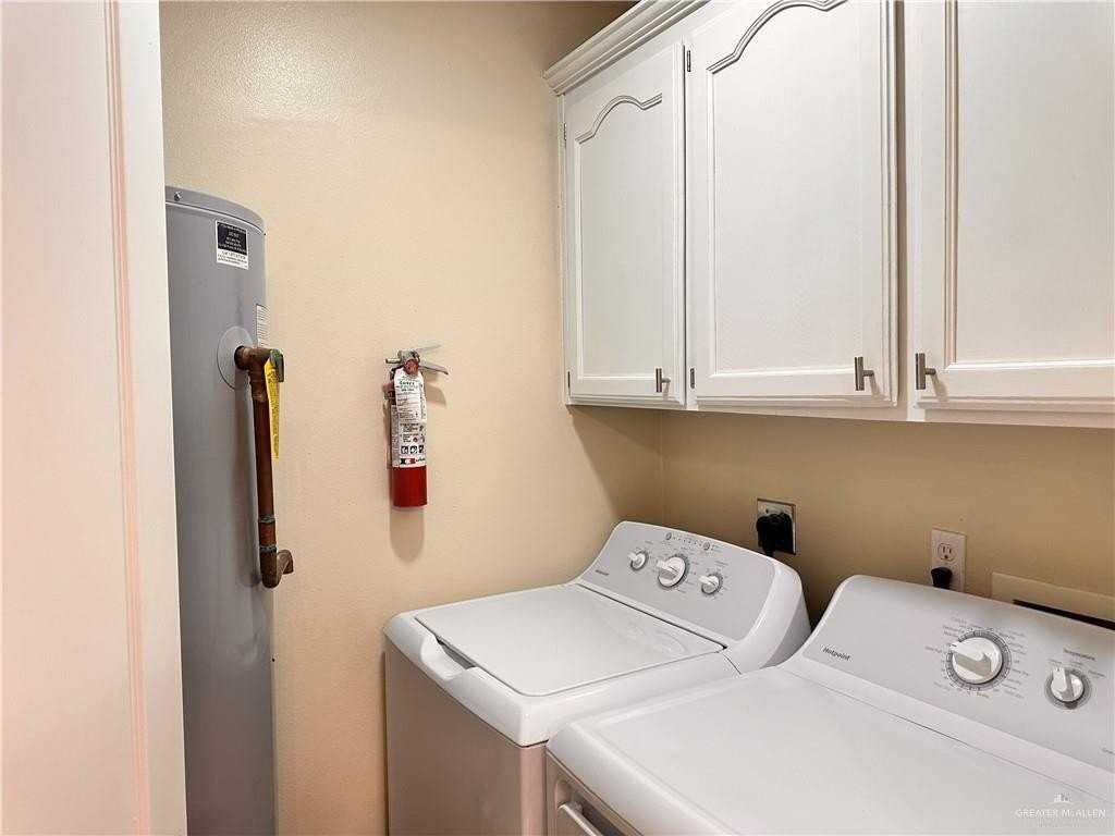 1913 W Western Dr #2 - Photo 6 of 12