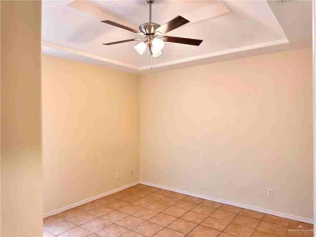 1913 W Western Dr #2 - Photo 7 of 12