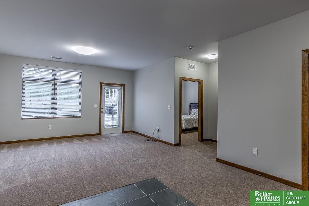 1330 S 70th St - Photo 4 of 30