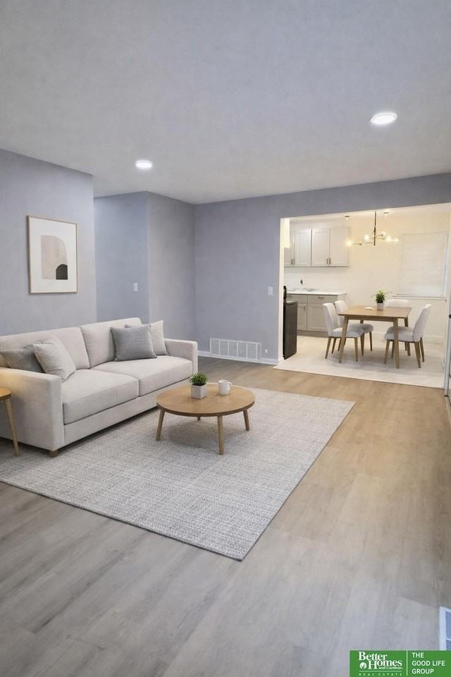 5119 Pratt St - Photo 3 of 17