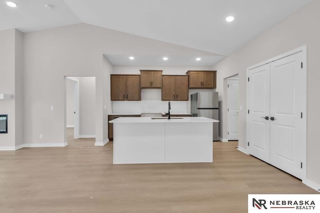 11020 S 97th St - Photo 5 of 41