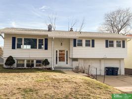 featured image of 5029 Arbor Cir