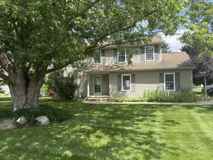 328 N Pointe Dr - Photo 1 of 1