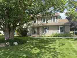 featured image of 328 N Pointe Dr