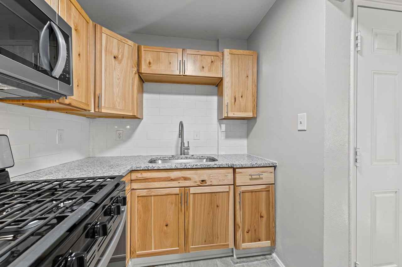 University Meadows - Photo 2 of 13