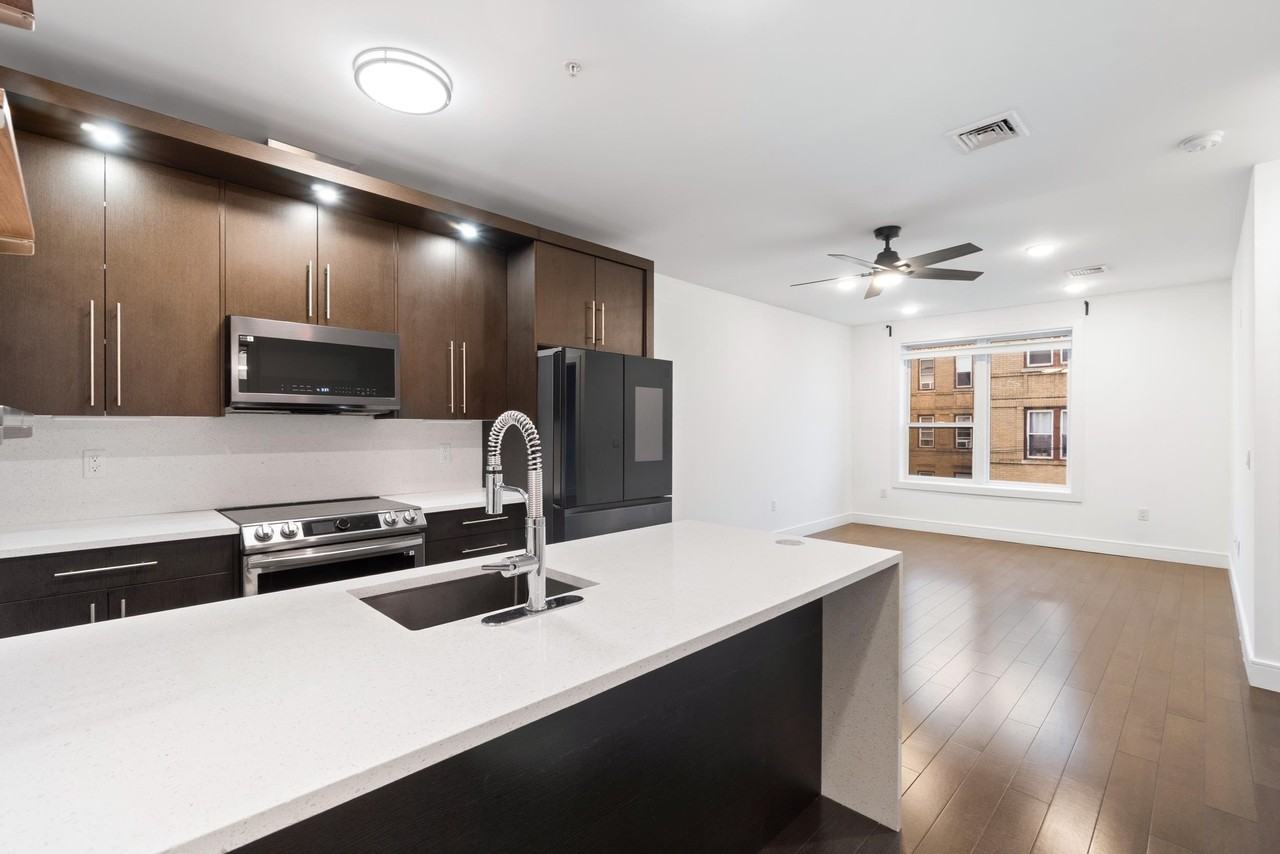 6401 Park Ave #402 - Photo 3 of 35