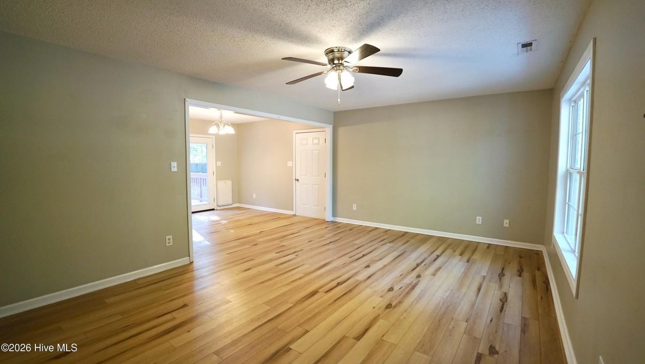 197 Bannermans Mill Rd - Photo 7 of 42