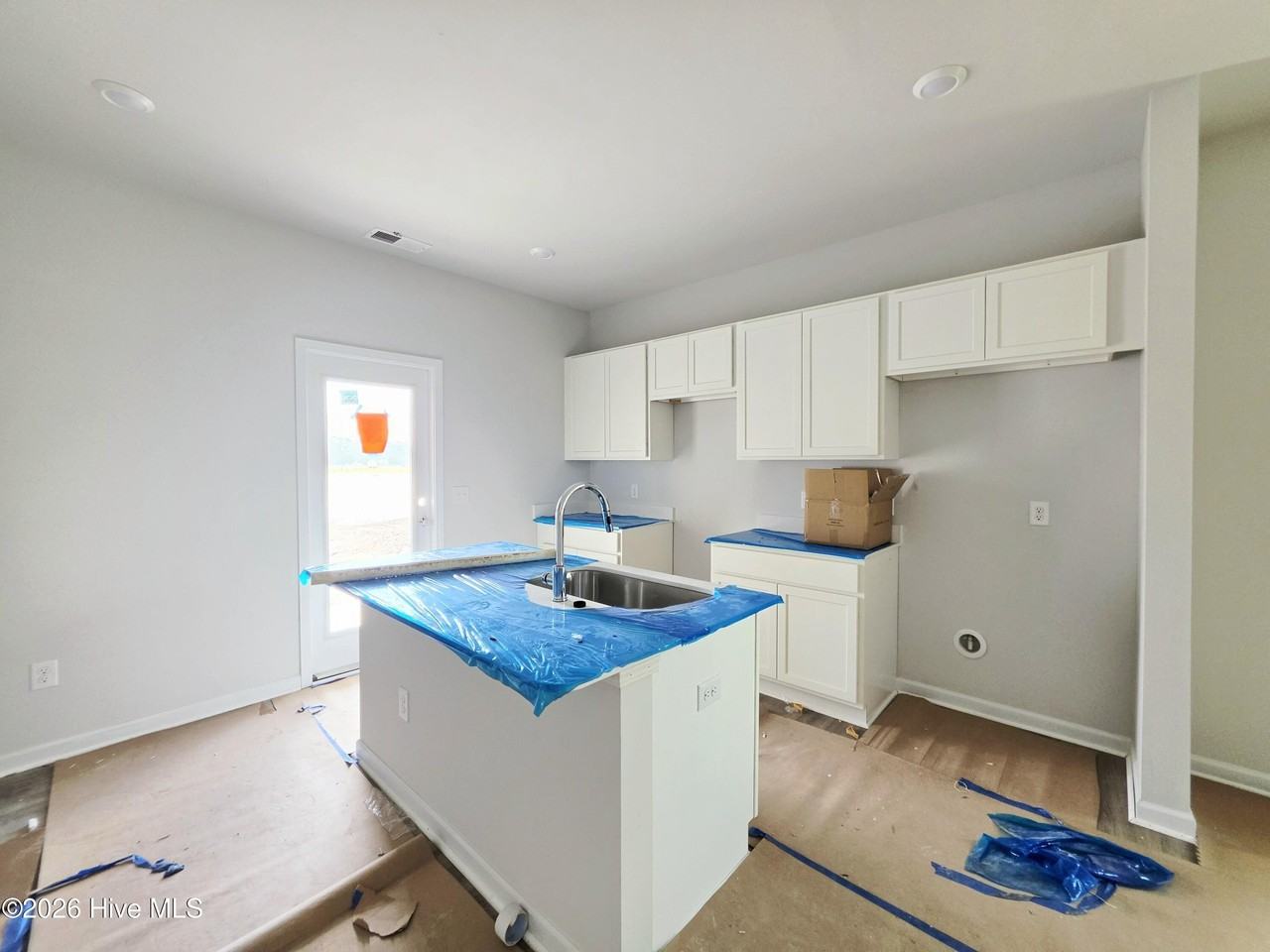 1062 Hanson Drive - Photo 4 of 17