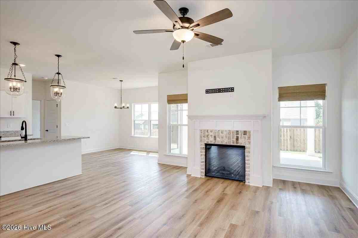 814 Sweetgrass Cir - Photo 3 of 22