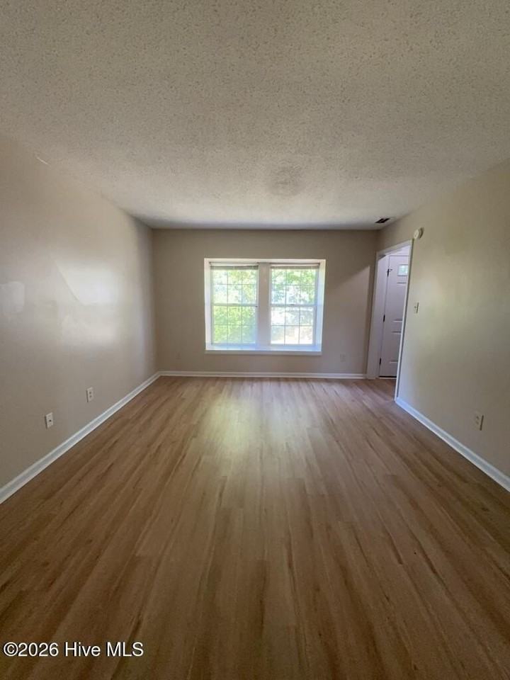 127 Silver Leaf Dr - Photo 7 of 26
