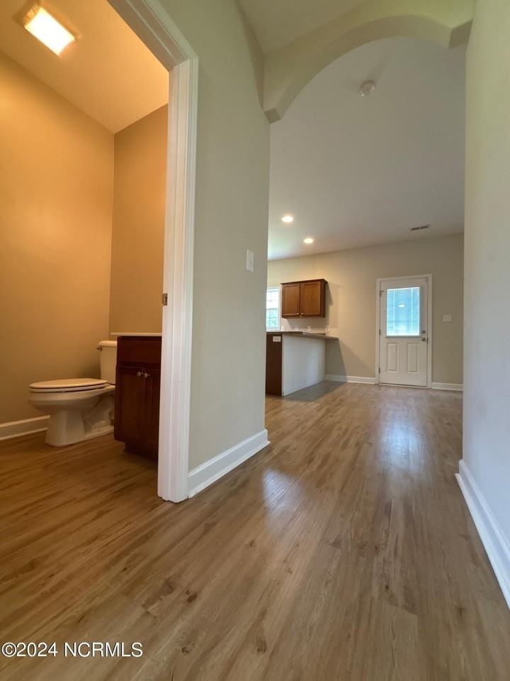 202 Prism Ct - Photo 5 of 30