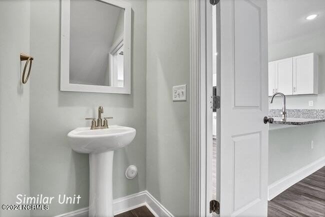 305 Starfish Ln - Photo 5 of 43