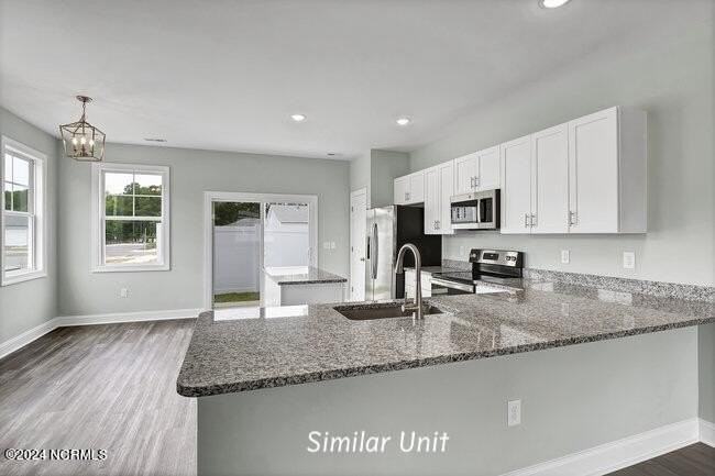 305 Starfish Ln - Photo 6 of 43