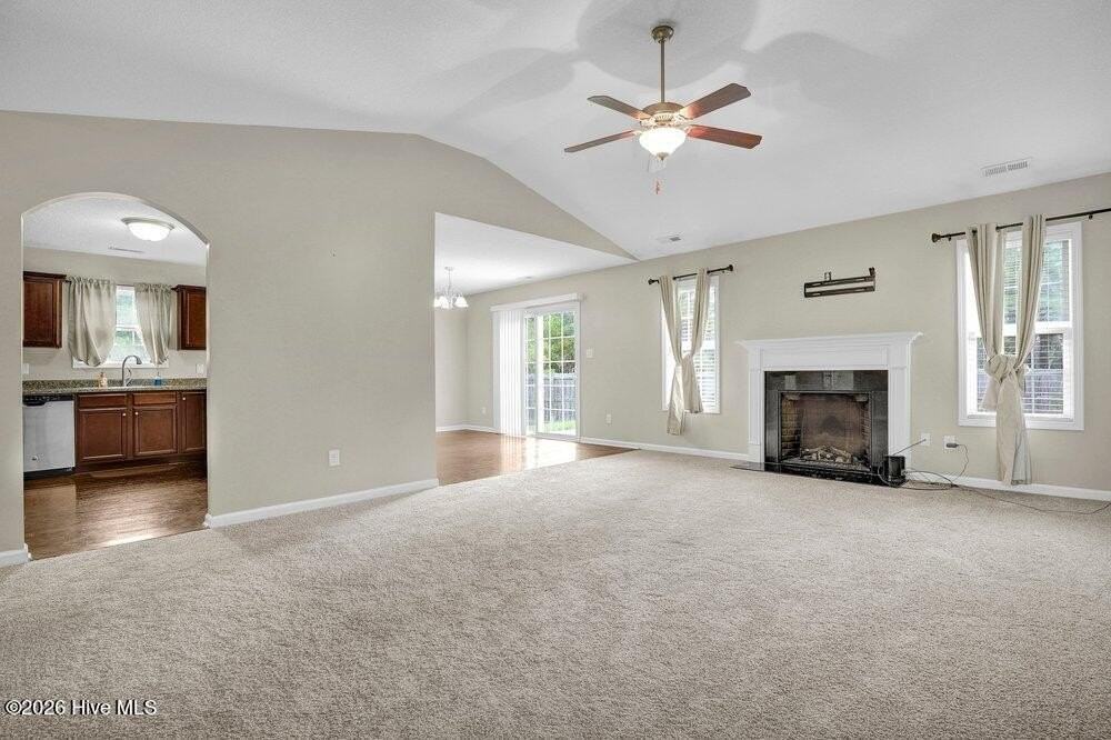 202 Marsh Haven Dr - Photo 4 of 26