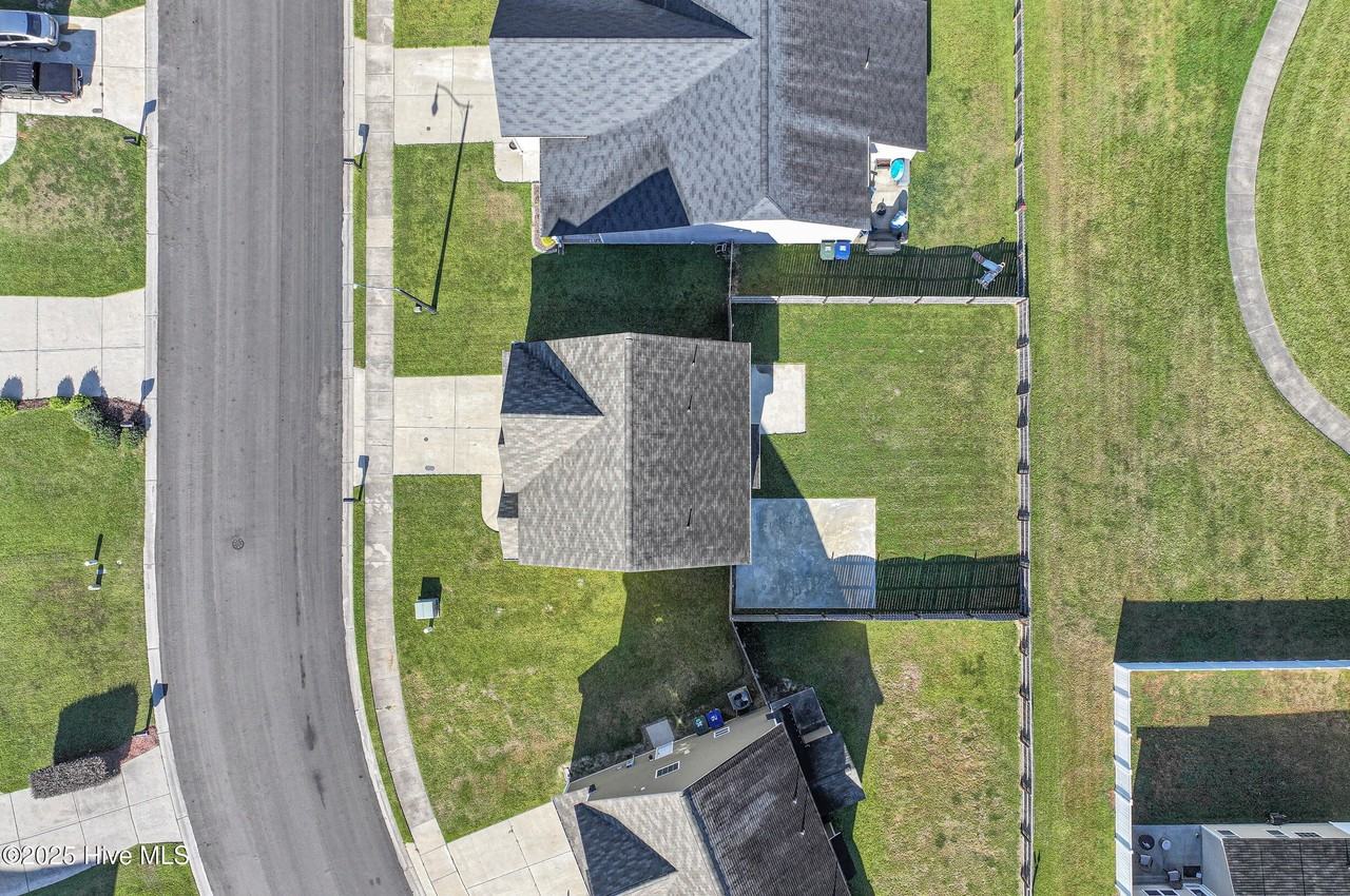808 Jade Ln - Photo 5 of 42