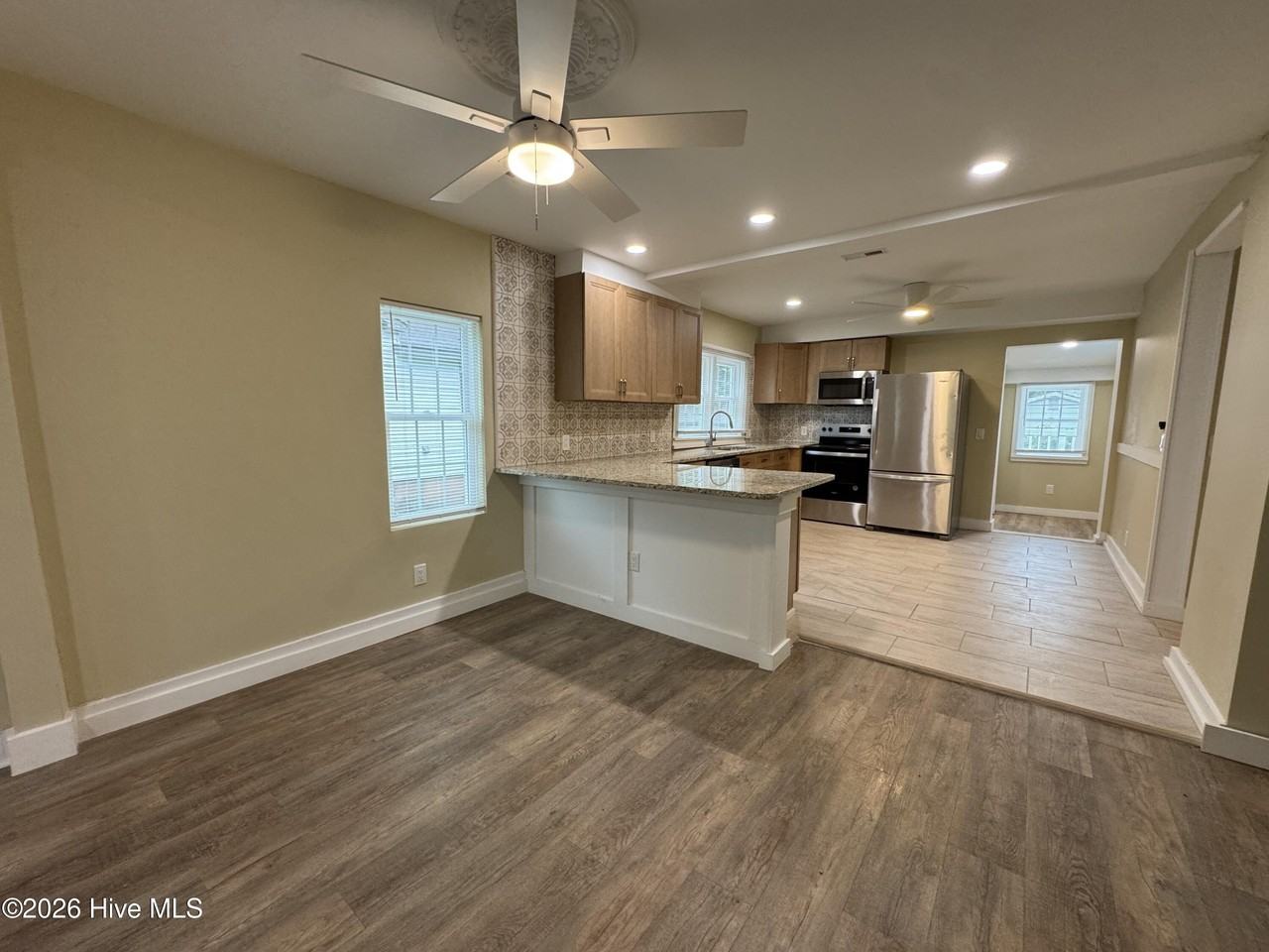 1407 Norman St - Photo 5 of 22