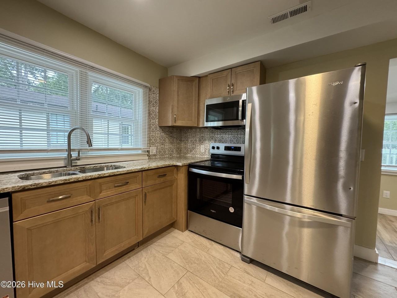 1407 Norman St - Photo 6 of 22