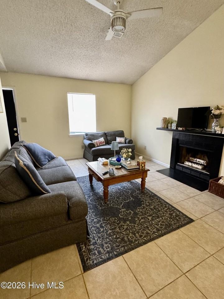 233 Wyndham Cir #A - Photo 2 of 13