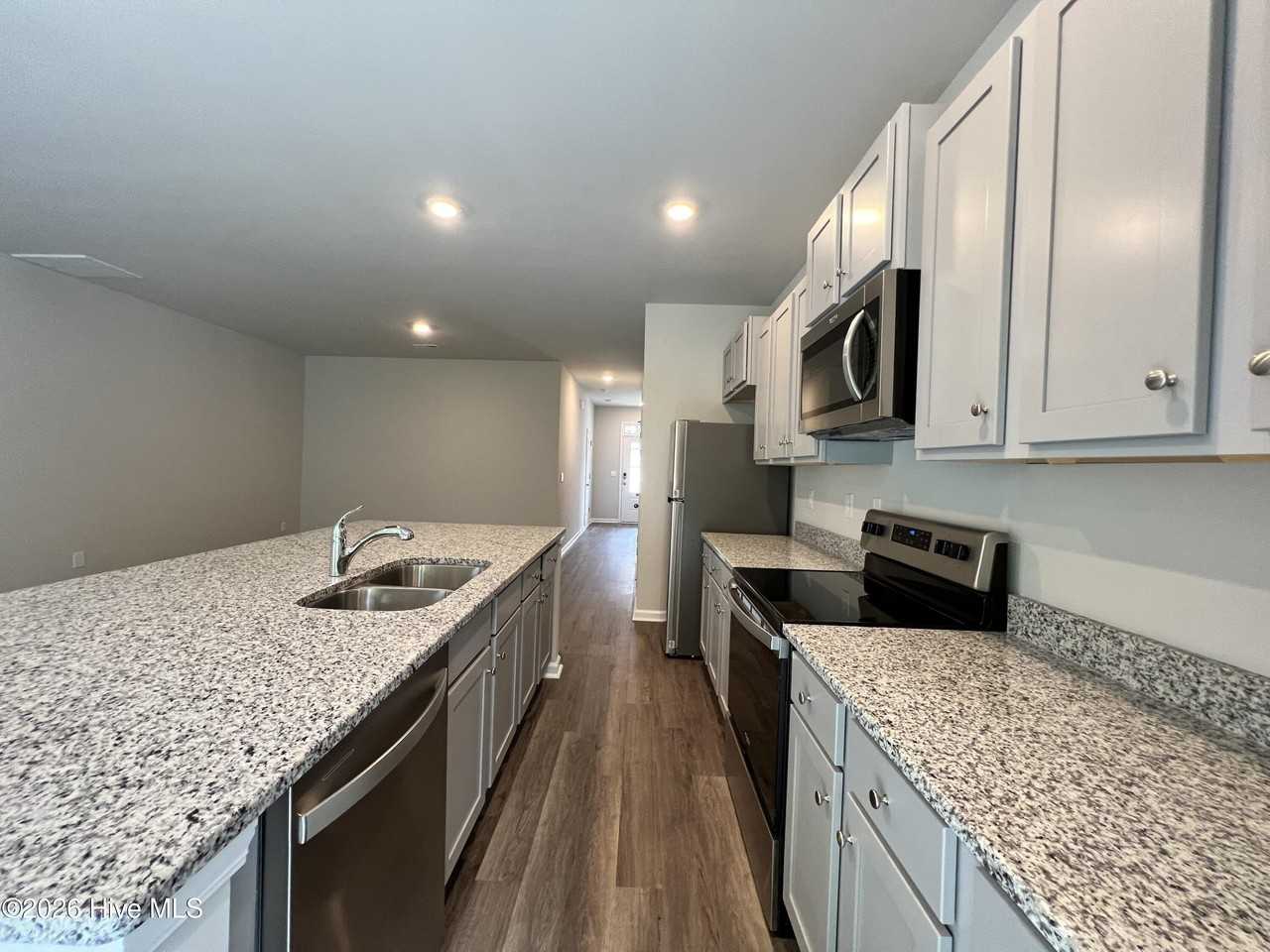3618 Roseblossom Dr - Photo 6 of 19