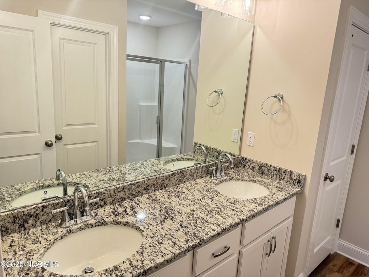 812 Sarah Rebecca Dr #B - Photo 7 of 18