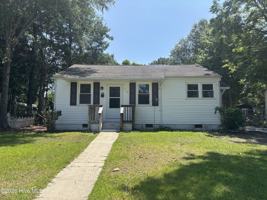 featured image of 412 New River Dr